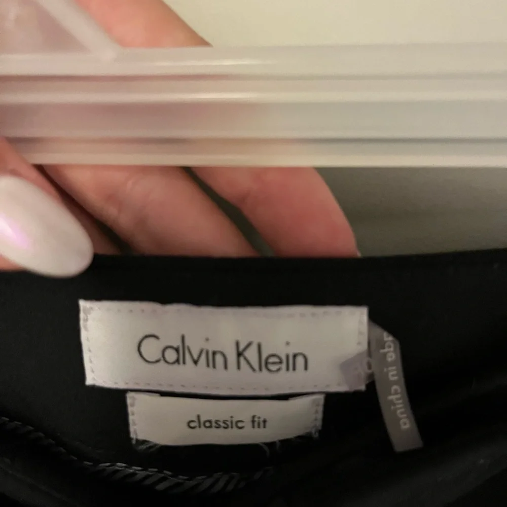 Calvin Klein Women’s Pant Suit - Picture 3 of 3